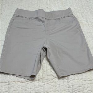 Women's Stylish Gray Flat Front Shorts Size 10